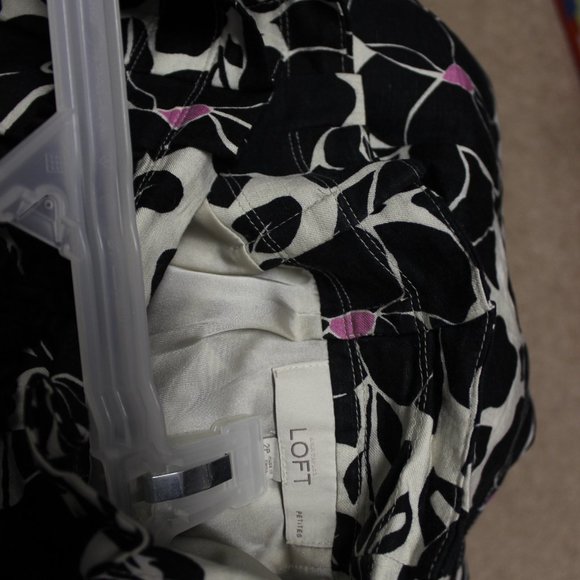 LOFT Floral Skirt Size 2P & LOFT Top Size Small - Picture 6 of 13